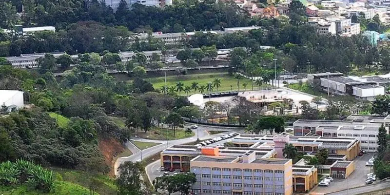 UFJF cai 12 posições no ranking
